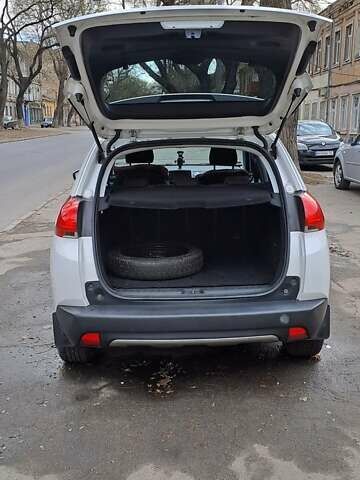 Білий Пежо 2008, об'ємом двигуна 1.2 л та пробігом 215 тис. км за 8700 $, фото 11 на Automoto.ua