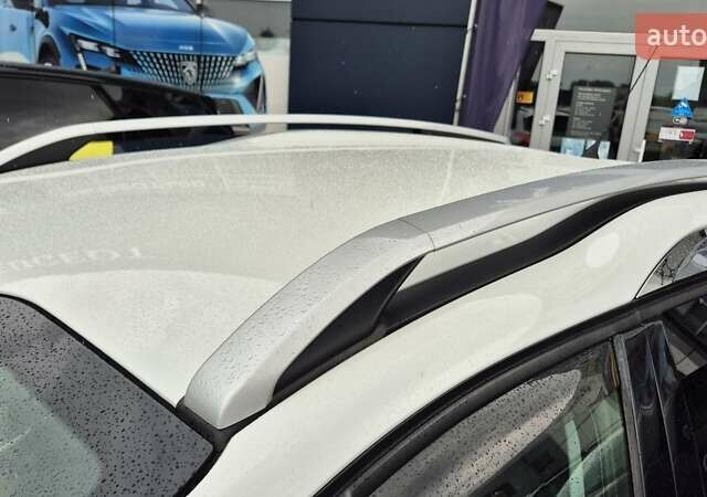 Білий Пежо 2008, об'ємом двигуна 1.2 л та пробігом 84 тис. км за 9999 $, фото 16 на Automoto.ua