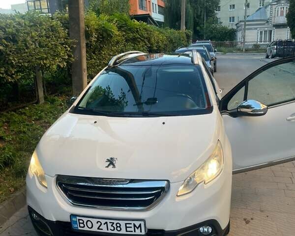 Пежо 2008 2014 в Тернополе на Automoto.ua Белый Пежо 2008, объемом двигателя 1.6 л и пробегом 124 тыс. км за 10500 $, фото 3 на Automoto.ua