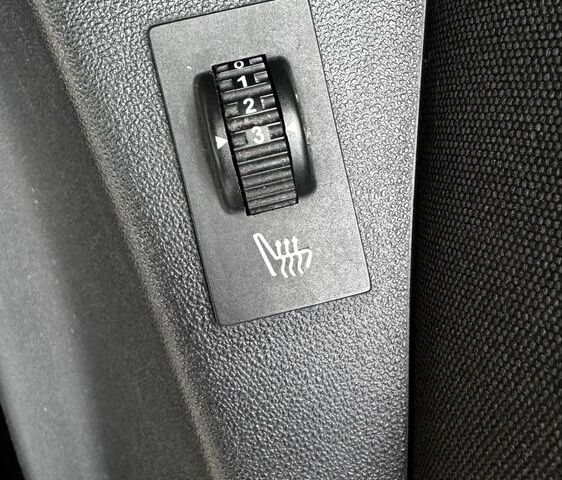 Пежо 2008 2014 у Львові на Automoto.ua Білий Пежо 2008, об'ємом двигуна 1.6 л та пробігом 120 тис. км за 8700 $, фото 3 на Automoto.ua