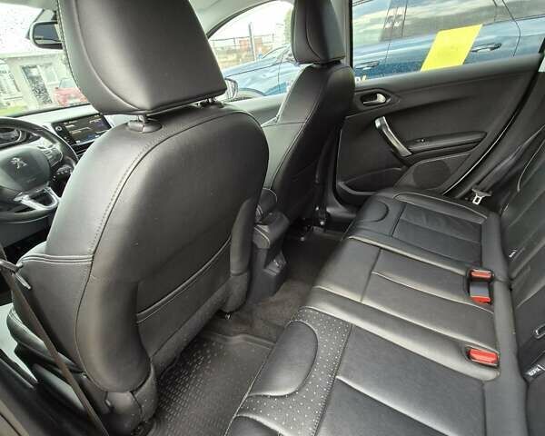 Білий Пежо 2008, об'ємом двигуна 1.2 л та пробігом 84 тис. км за 9999 $, фото 47 на Automoto.ua