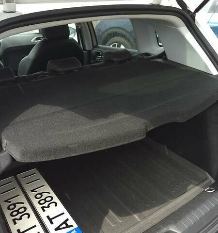 Пежо 2008 2014 у Івано-Франківську на Automoto.ua Білий Пежо 2008, об'ємом двигуна 1.2 л та пробігом 84 тис. км за 9999 $, фото 21 на Automoto.ua