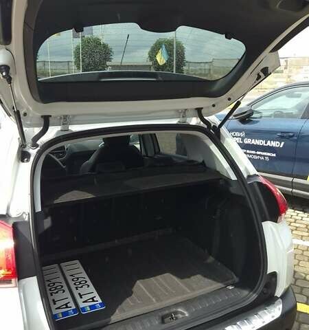 Пежо 2008 2014 у Івано-Франківську на Automoto.ua Білий Пежо 2008, об'ємом двигуна 1.2 л та пробігом 84 тис. км за 9999 $, фото 20 на Automoto.ua