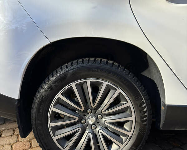 Белый Пежо 2008, объемом двигателя 1.2 л и пробегом 121 тыс. км за 9900 $, фото 24 на Automoto.ua