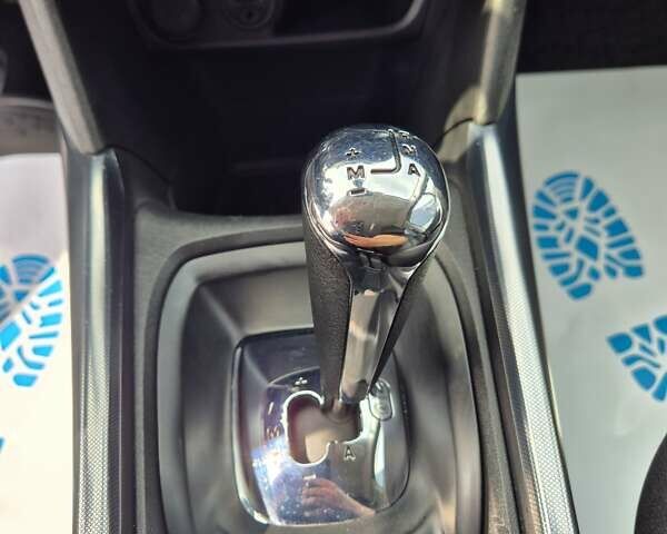 Пежо 2008 2014 у Івано-Франківську на Automoto.ua Білий Пежо 2008, об'ємом двигуна 1.2 л та пробігом 84 тис. км за 9999 $, фото 39 на Automoto.ua