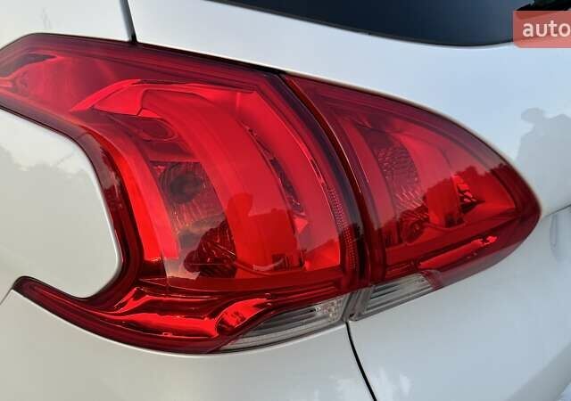 Білий Пежо 2008, об'ємом двигуна 1.2 л та пробігом 84 тис. км за 12800 $, фото 9 на Automoto.ua