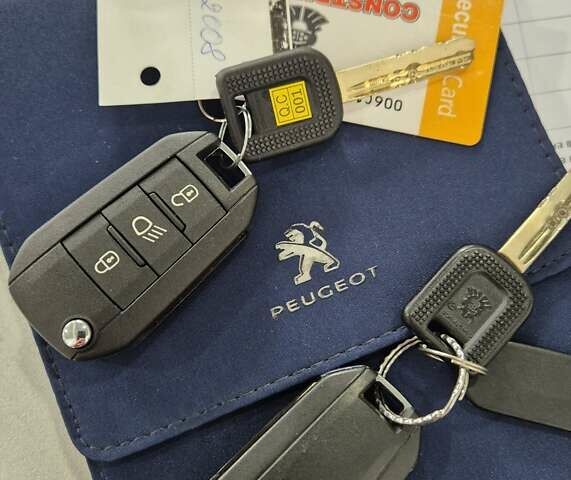 Пежо 2008 2014 у Івано-Франківську на Automoto.ua Білий Пежо 2008, об'ємом двигуна 1.2 л та пробігом 84 тис. км за 9999 $, фото 68 на Automoto.ua