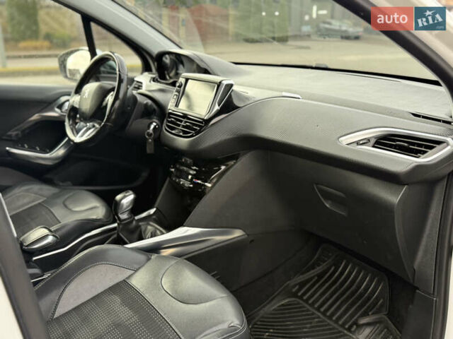 Білий Пежо 2008, об'ємом двигуна 1.2 л та пробігом 192 тис. км за 6999 $, фото 31 на Automoto.ua