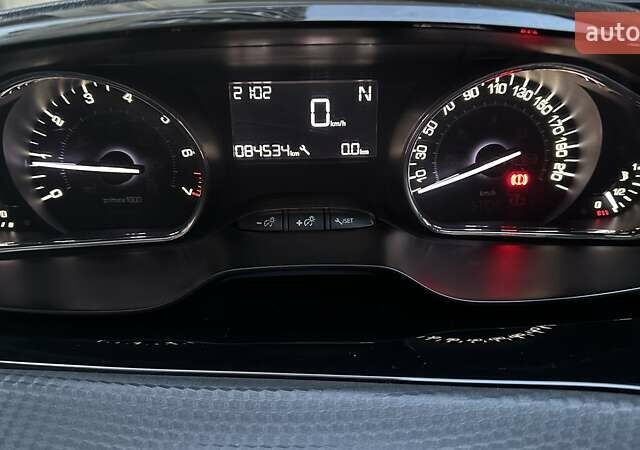 Білий Пежо 2008, об'ємом двигуна 1.2 л та пробігом 84 тис. км за 12800 $, фото 37 на Automoto.ua