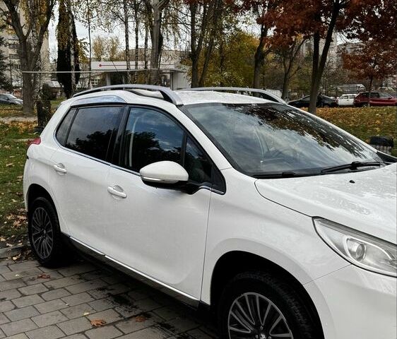 Пежо 2008 2014 у Львові на Automoto.ua Білий Пежо 2008, об'ємом двигуна 1.6 л та пробігом 120 тис. км за 8700 $, фото 11 на Automoto.ua