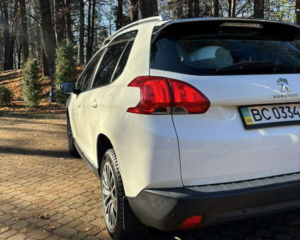 Белый Пежо 2008, объемом двигателя 1.2 л и пробегом 121 тыс. км за 9900 $, фото 3 на Automoto.ua