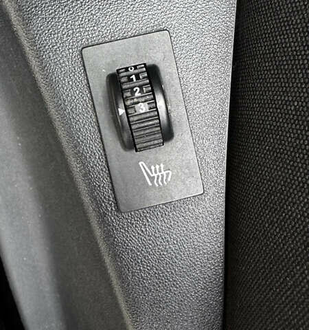 Пежо 2008 2014 у Львові на Automoto.ua Білий Пежо 2008, об'ємом двигуна 1.6 л та пробігом 120 тис. км за 9000 $, фото 9 на Automoto.ua