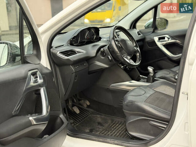 Білий Пежо 2008, об'ємом двигуна 1.2 л та пробігом 192 тис. км за 6999 $, фото 27 на Automoto.ua