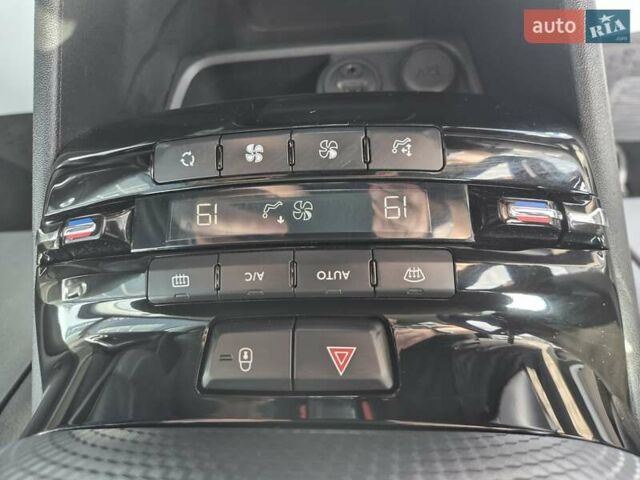 Білий Пежо 2008, об'ємом двигуна 1.2 л та пробігом 84 тис. км за 9999 $, фото 36 на Automoto.ua