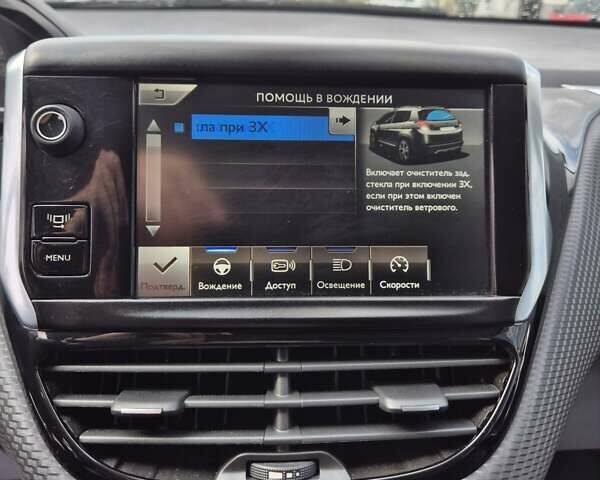 Білий Пежо 2008, об'ємом двигуна 1.2 л та пробігом 84 тис. км за 9999 $, фото 34 на Automoto.ua