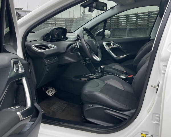 Белый Пежо 2008, объемом двигателя 1.6 л и пробегом 173 тыс. км за 11900 $, фото 28 на Automoto.ua