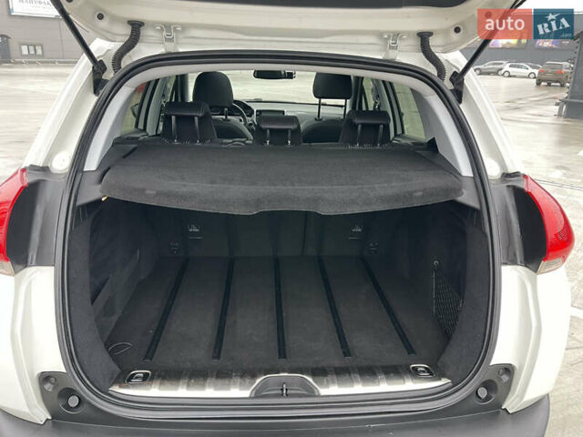 Белый Пежо 2008, объемом двигателя 1.6 л и пробегом 173 тыс. км за 11900 $, фото 33 на Automoto.ua