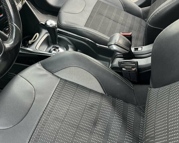 Белый Пежо 2008, объемом двигателя 1.6 л и пробегом 139 тыс. км за 9777 $, фото 16 на Automoto.ua