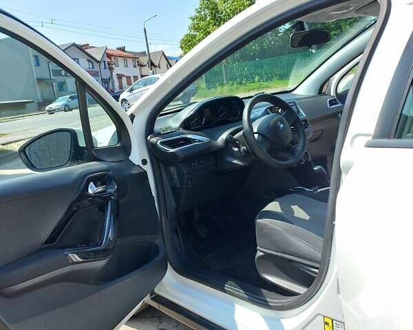 Білий Пежо 2008, об'ємом двигуна 1.56 л та пробігом 271 тис. км за 10240 $, фото 26 на Automoto.ua