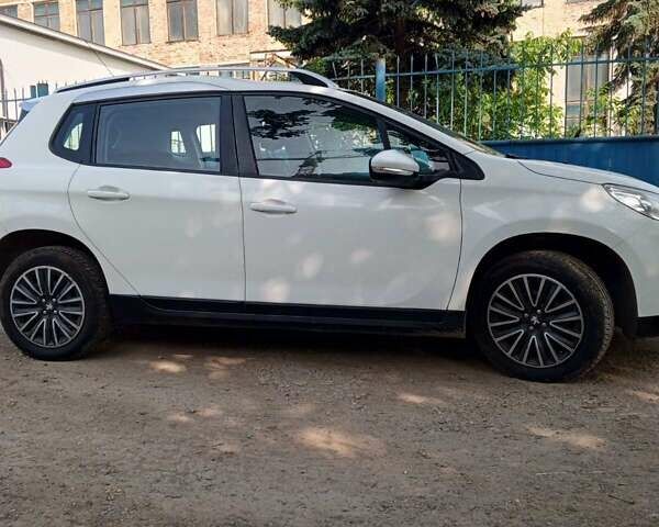 Білий Пежо 2008, об'ємом двигуна 1.56 л та пробігом 271 тис. км за 10240 $, фото 8 на Automoto.ua