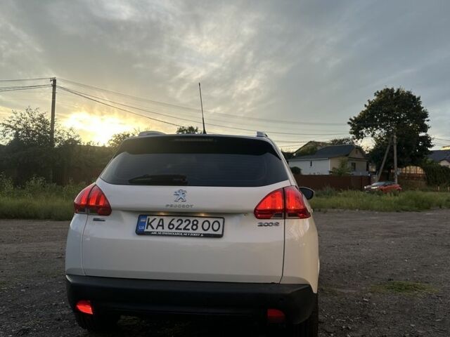 Пежо 2008 2016 у Києві на Automoto.ua Білий Пежо 2008, об'ємом двигуна 1.2 л та пробігом 180 тис. км за 6500 $, фото 5 на Automoto.ua