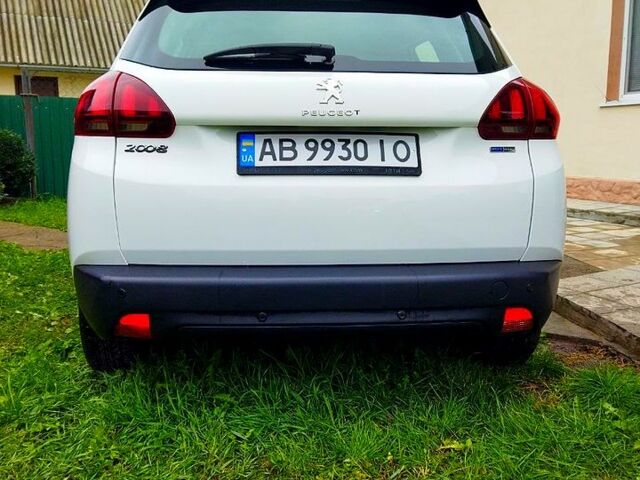 Пежо 2008 2016 у Житомирі на Automoto.ua Білий Пежо 2008, об'ємом двигуна 1.2 л та пробігом 96 тис. км за 11200 $, фото 6 на Automoto.ua