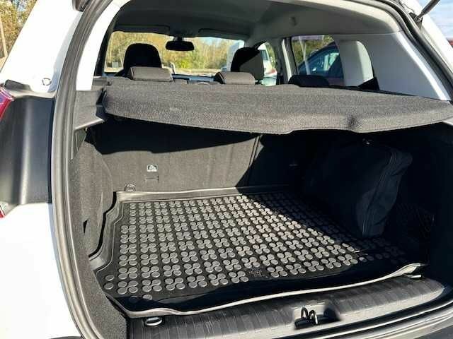 Белый Пежо 2008, объемом двигателя 1.2 л и пробегом 75 тыс. км за 10953 $, фото 2 на Automoto.ua