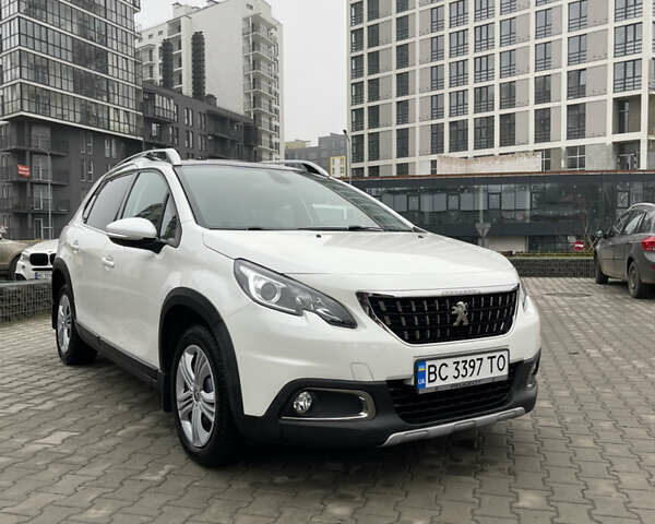 Білий Пежо 2008, об'ємом двигуна 1.2 л та пробігом 90 тис. км за 11299 $, фото 1 на Automoto.ua