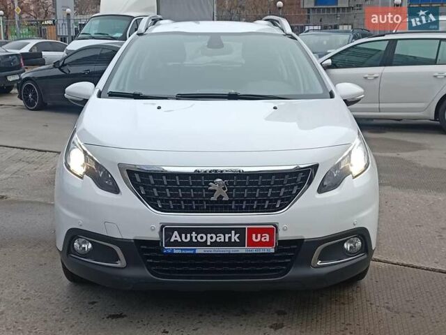 Белый Пежо 2008, объемом двигателя 1.2 л и пробегом 79 тыс. км за 11990 $, фото 2 на Automoto.ua