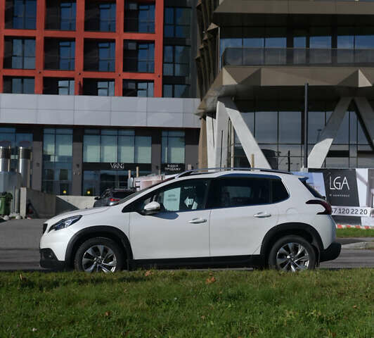 Пежо 2008 2017 у Львові на Automoto.ua Білий Пежо 2008, об'ємом двигуна 1.2 л та пробігом 89 тис. км за 11300 $, фото 6 на Automoto.ua