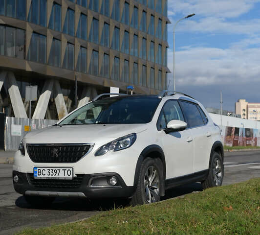 Пежо 2008 2017 у Львові на Automoto.ua Білий Пежо 2008, об'ємом двигуна 1.2 л та пробігом 89 тис. км за 11300 $, фото 1 на Automoto.ua