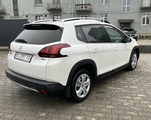 Білий Пежо 2008, об'ємом двигуна 1.2 л та пробігом 90 тис. км за 11299 $, фото 6 на Automoto.ua