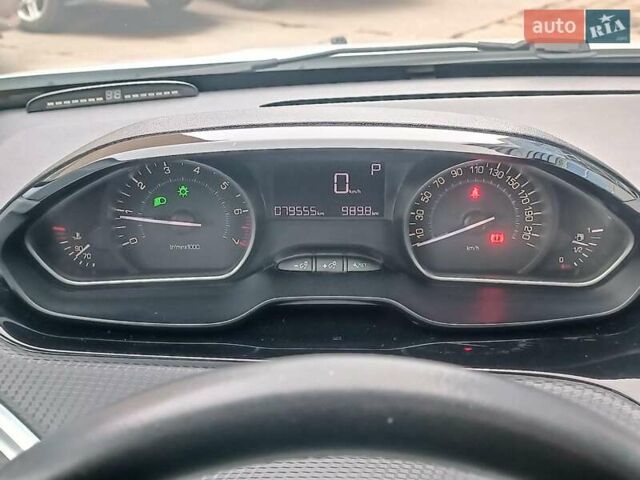 Белый Пежо 2008, объемом двигателя 1.2 л и пробегом 79 тыс. км за 11990 $, фото 23 на Automoto.ua