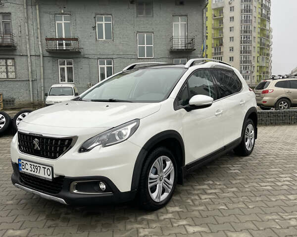 Білий Пежо 2008, об'ємом двигуна 1.2 л та пробігом 90 тис. км за 11299 $, фото 4 на Automoto.ua
