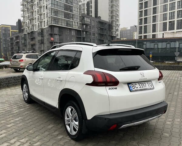Білий Пежо 2008, об'ємом двигуна 1.2 л та пробігом 90 тис. км за 11299 $, фото 5 на Automoto.ua