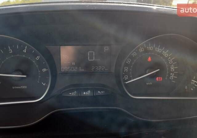 Білий Пежо 2008, об'ємом двигуна 1.2 л та пробігом 98 тис. км за 13000 $, фото 10 на Automoto.ua