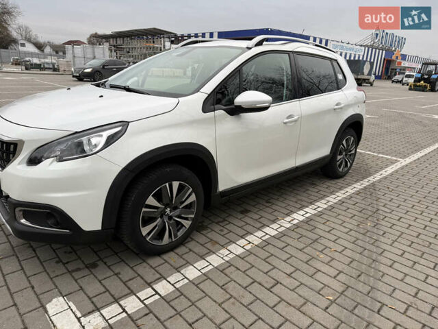 Белый Пежо 2008, объемом двигателя 1.2 л и пробегом 67 тыс. км за 14300 $, фото 8 на Automoto.ua