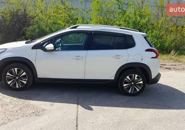 Білий Пежо 2008, об'ємом двигуна 1.2 л та пробігом 98 тис. км за 13000 $, фото 12 на Automoto.ua