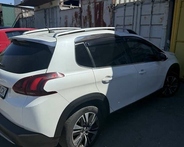 Пежо 2008 2019 у Черкасах на Automoto.ua Білий Пежо 2008, об'ємом двигуна 1.2 л та пробігом 73 тис. км за 13300 $, фото 1 на Automoto.ua