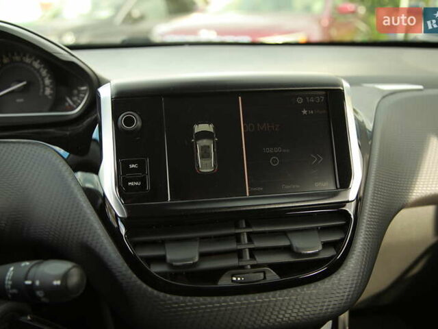 Белый Пежо 2008, объемом двигателя 1.2 л и пробегом 69 тыс. км за 11500 $, фото 15 на Automoto.ua