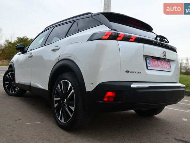 Белый Пежо 2008, объемом двигателя 0 л и пробегом 82 тыс. км за 16250 $, фото 27 на Automoto.ua