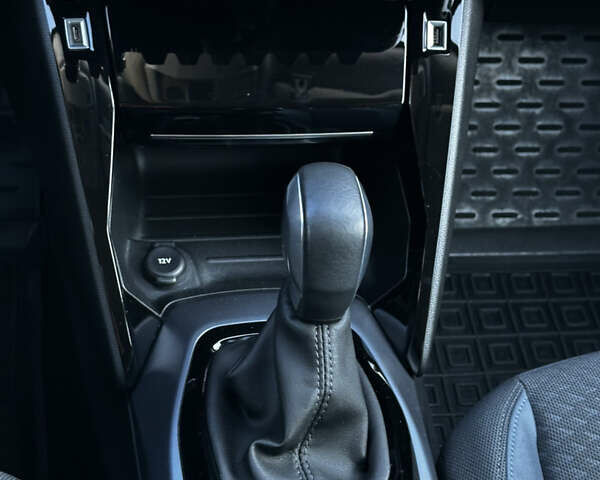 Белый Пежо 2008, объемом двигателя 1.2 л и пробегом 100 тыс. км за 17100 $, фото 9 на Automoto.ua