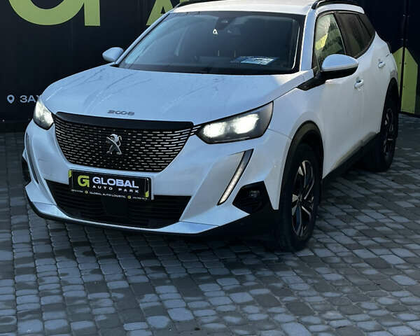 Белый Пежо 2008, объемом двигателя 1.2 л и пробегом 100 тыс. км за 17100 $, фото 3 на Automoto.ua