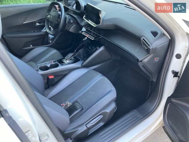 Белый Пежо 2008, объемом двигателя 1.5 л и пробегом 91 тыс. км за 21450 $, фото 13 на Automoto.ua