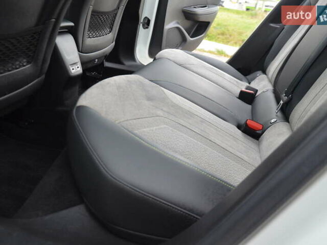 Белый Пежо 2008, объемом двигателя 0 л и пробегом 82 тыс. км за 16250 $, фото 44 на Automoto.ua