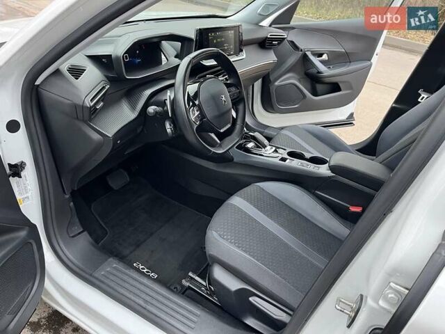 Белый Пежо 2008, объемом двигателя 1.5 л и пробегом 91 тыс. км за 20700 $, фото 11 на Automoto.ua