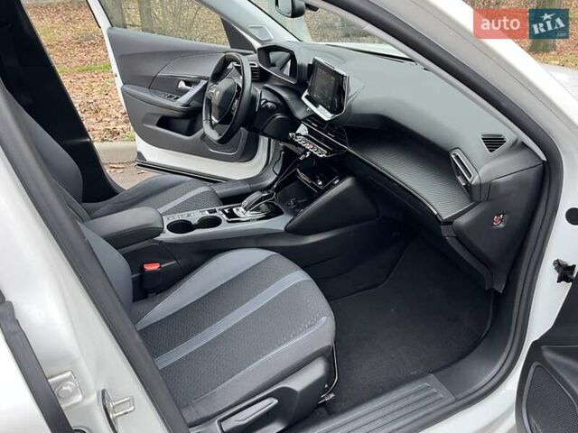 Белый Пежо 2008, объемом двигателя 1.5 л и пробегом 91 тыс. км за 20700 $, фото 19 на Automoto.ua