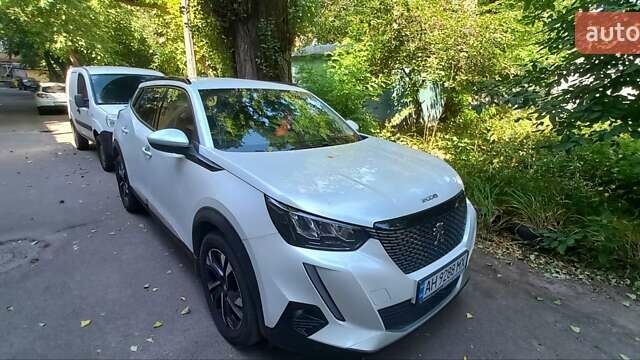 Белый Пежо 2008, объемом двигателя 1.2 л и пробегом 82 тыс. км за 17500 $, фото 1 на Automoto.ua