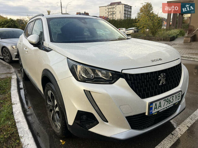 Пежо 2008 2021 в Киеве на Automoto.ua Белый Пежо 2008, объемом двигателя 0 л и пробегом 92 тыс. км за 17000 $, фото 1 на Automoto.ua