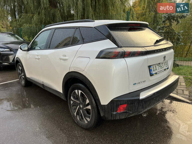Пежо 2008 2021 в Киеве на Automoto.ua Белый Пежо 2008, объемом двигателя 0 л и пробегом 92 тыс. км за 17000 $, фото 2 на Automoto.ua